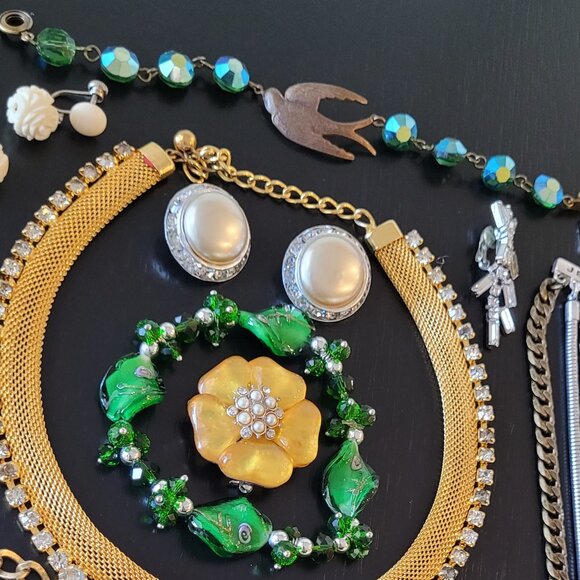 Vintage Jewelry Lot - Picture 8 of 10